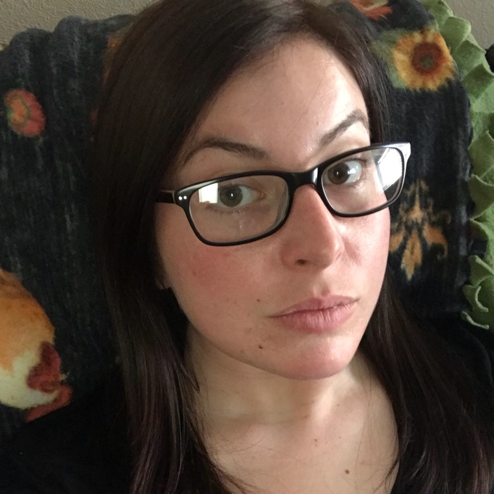 Meet your Posher, Hayley